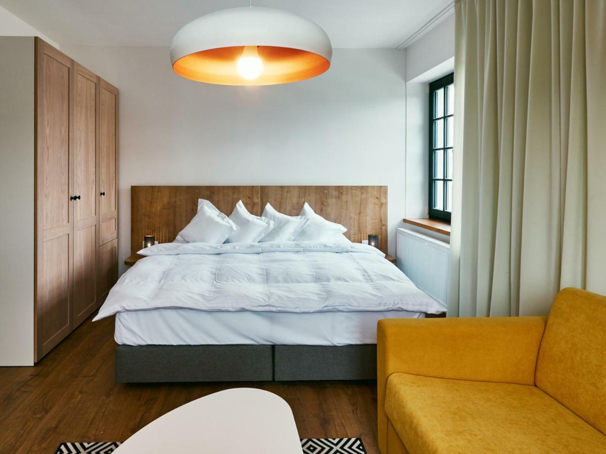 Hotel A Hostinec Slunce Osecna Ngoại thất bức ảnh